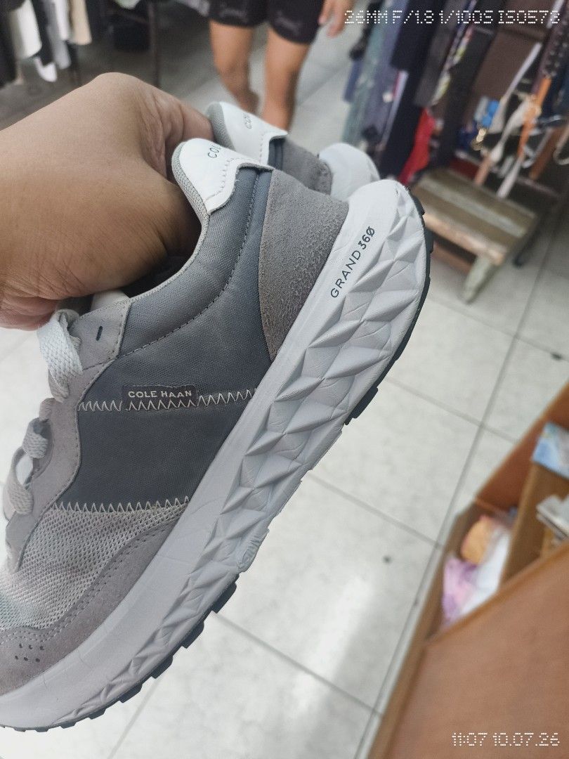 Cole haan grand 360 (Category: Casual Shoes) located in Lucena. Submitted by drygoooddzzz (Listing ID 1466392781, Image 3). Description: cole Haan grand 360 size 8.5 mens 2600+ sf good condition.