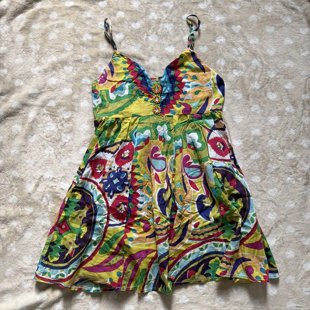 Colorful dress (Category: Dresses) located in Manila. Submitted by shefindshope (Listing ID 1466442048, Image 1). Description: .