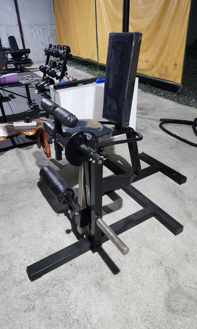 Commercial Grade Leg Curl Leg Extension Machine (Category: Cardio & Fitness Machines) located in Antipolo. Submitted by ankol_ben (Listing ID 1461096369, Image 3). Description: Location: Masinag, Antipolo (Near LRT-2 Antipolo station) For Sale: Made by LRMetalworks (Bought last Jun 24, 2026 only) 🚨DISCOUNTED!!!🚨 ✅P16,000 - Olympic size Plate Loaded Leg Curl/Leg Extension RFS: May Selectorized machine na..