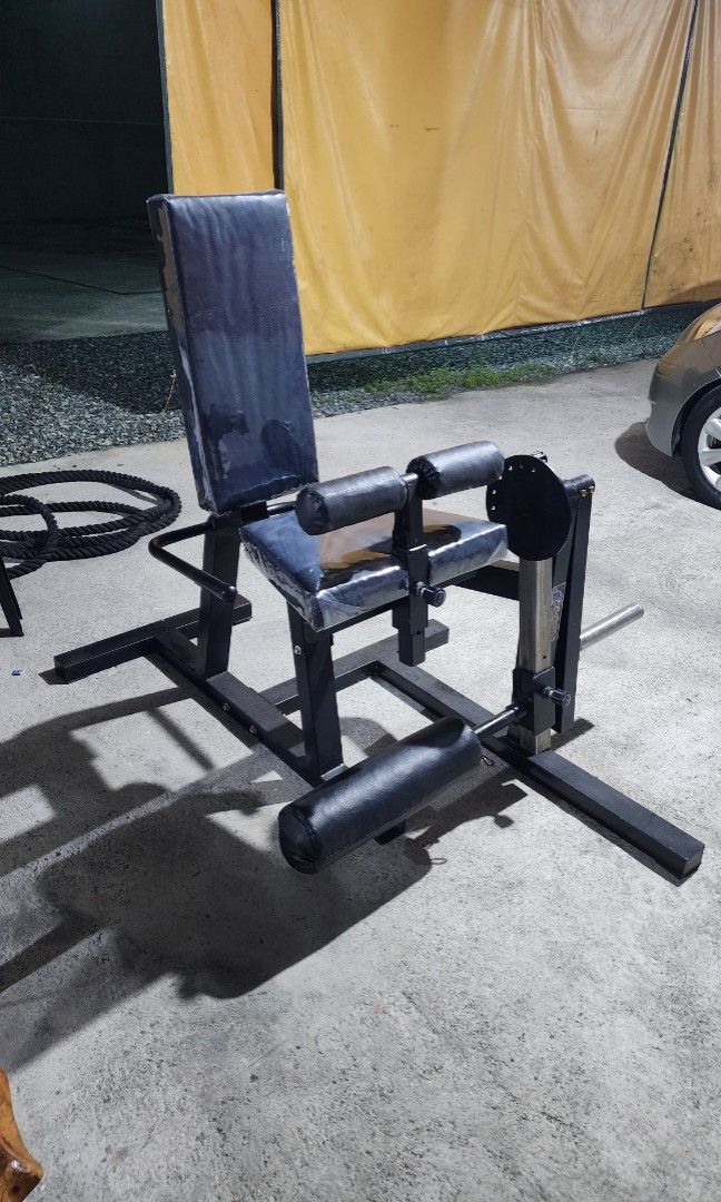 Commercial Grade Leg Curl Leg Extension Machine (Category: Cardio & Fitness Machines) located in Antipolo. Submitted by ankol_ben (Listing ID 1461096369, Image 1). Description: Location: Masinag, Antipolo (Near LRT-2 Antipolo station) For Sale: Made by LRMetalworks (Bought last Jun 24, 2026 only) 🚨DISCOUNTED!!!🚨 ✅P16,000 - Olympic size Plate Loaded Leg Curl/Leg Extension RFS: May Selectorized machine na..
