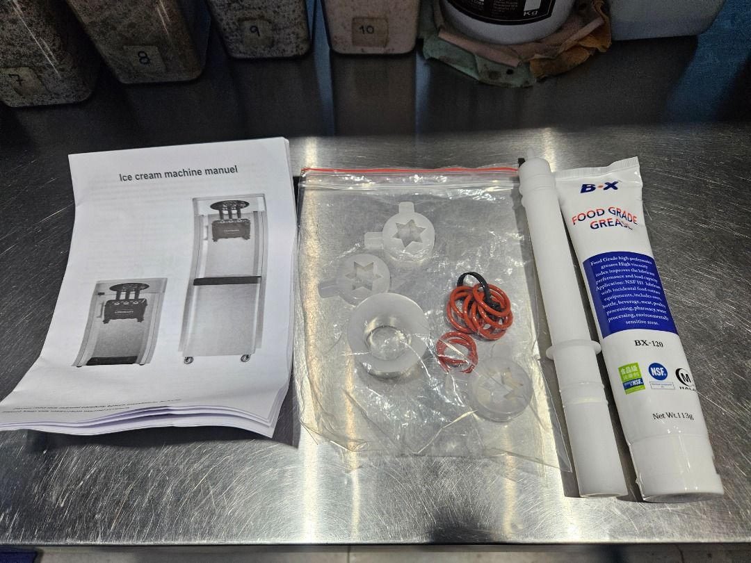 Commercial 1-Nozzle Soft Serve Ice Cream Machine Model MK-18CTA (Category: Ice-cream Makers) located in Caloocan City. Submitted by qingqing02 (Listing ID 1466406378, Image 3). Description: - Model: MK-18CTA (Manufactured Feb 2026) - Capacity: 18 to 20 liters per hour - Power: 220V / 60Hz, 1600W - Weight: 80kg net / 90kg gross - Condition: Fully functional hopper and dispensing handle, ready for business - Inclusions: Instruction manual, spare O-