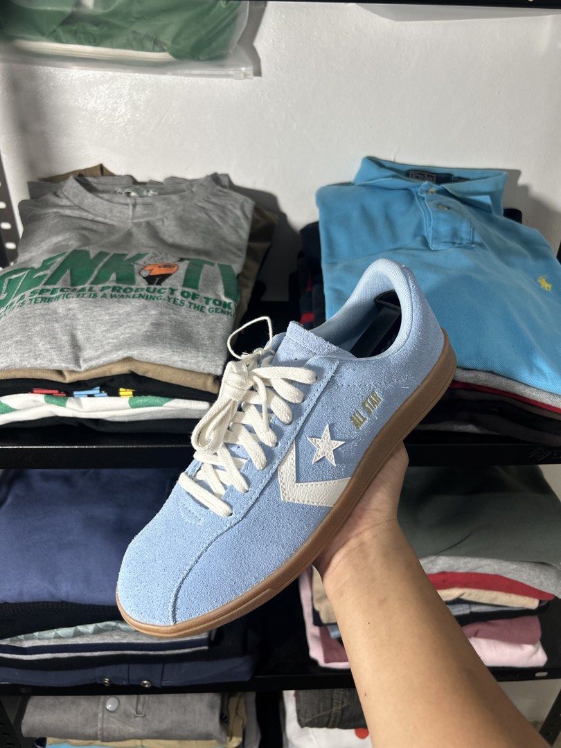 Converse classic trainers (Category: Casual Shoes) located in Cavite. Submitted by arvinroderos (Listing ID 1466468659, Image 2). Description: Converse classic 8.5 us mens fits up to 9 us mens Brandnew 1,550.