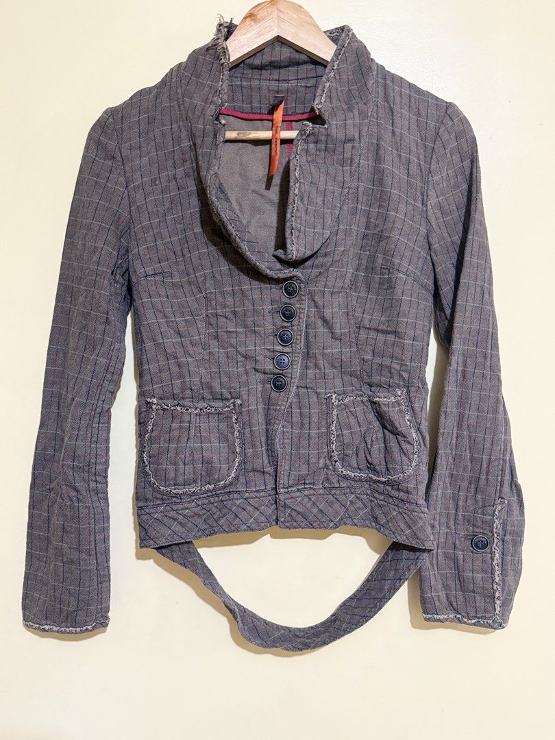 Cop Copine (Category: Coats, Jackets and Outerwear) located in Manila. Submitted by a-hihi (Listing ID 1466521057, Image 1). Description: Cop copine.