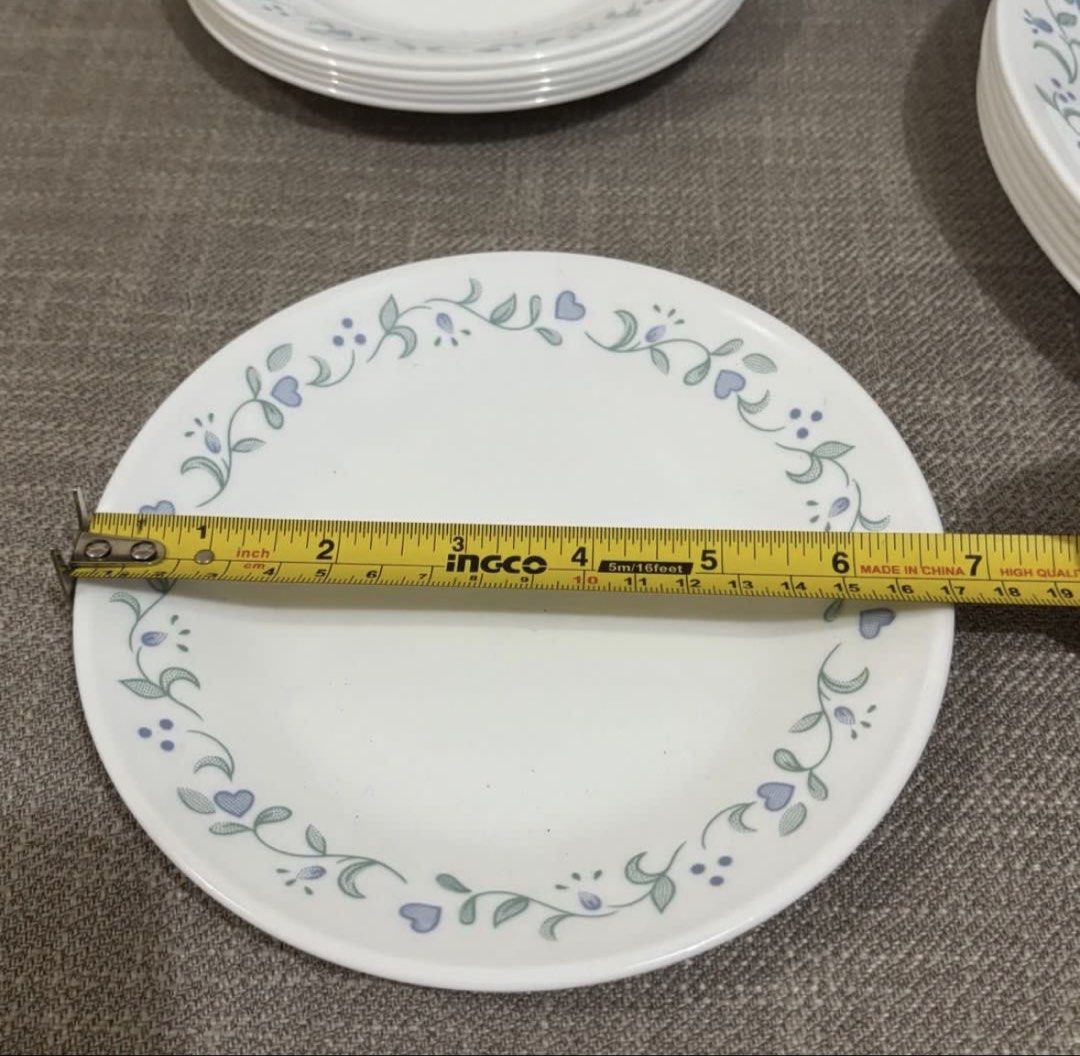 Corelle 18 pcs Country Cottage (Category: Dinnerware & Cutlery) located in Los Banos. Submitted by ch.any (Listing ID 1466481497, Image 2). Description: • Brand new, authentic • 6 pcs each of dinner plate, salad plate and bowl • Shipping from Makati City or UPLB • Meet up in Ayala North; Laguna - UPLB or SM Calamba.