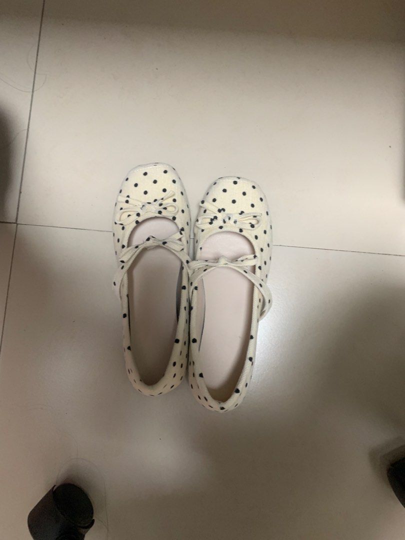 Cream polka dot ballet flats with bow strap (Category: Flats & Sandals) located in Daraga. Submitted by shevvv28 (Listing ID 1466337523, Image 1). Description: (once used only) kararating lang medyo masikip sakin - Cream ballet with heels with playful black polka dots - Soft and comfortable fabric material, ideal for walking - Adorable small bows on the toe and instep strap - Convenient slip-on design for easy wear - Versatile style that matches 