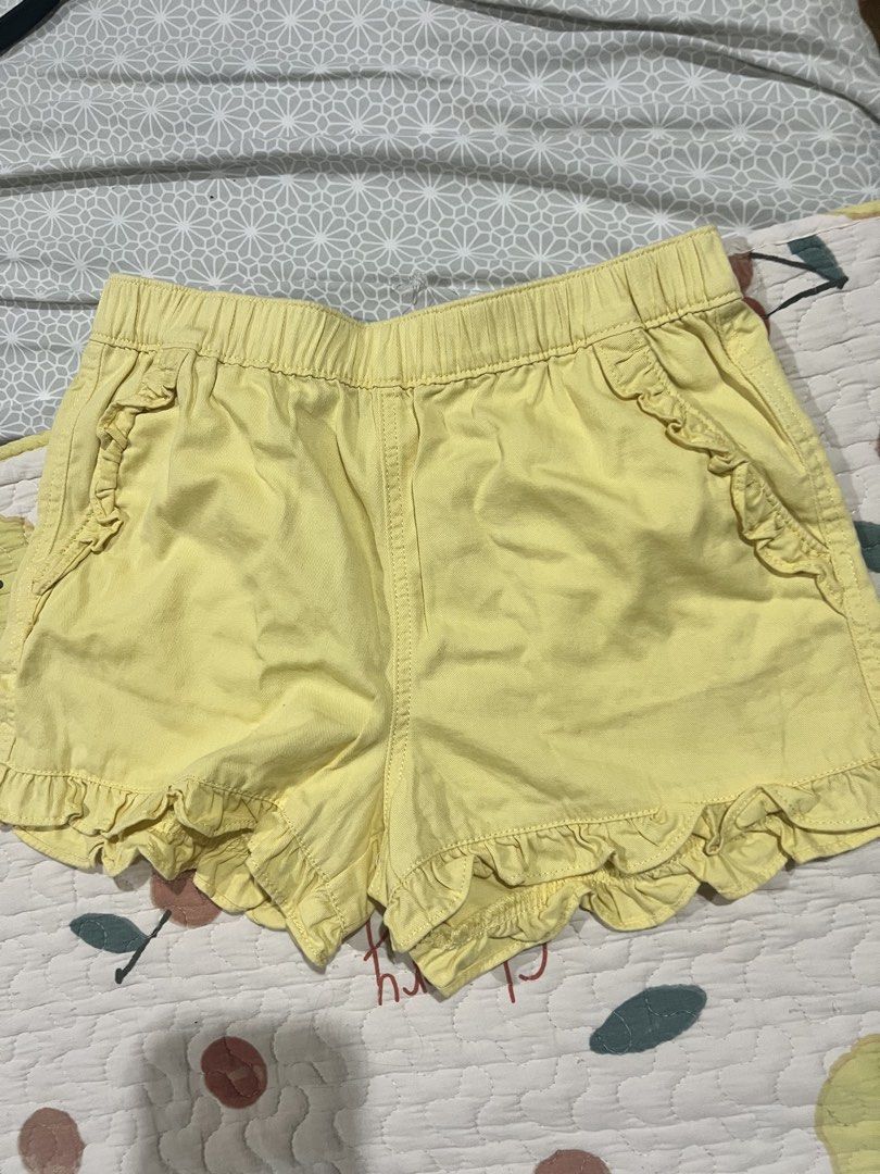 Crew cute shirt for kids (Category: Babies & Kids Fashion) located in Paranaque City. Submitted by arianem031087 (Listing ID 1466447029, Image 2). Description: Age:4/5/6/ Maximim of 7 Not 100 used Only used 2x.