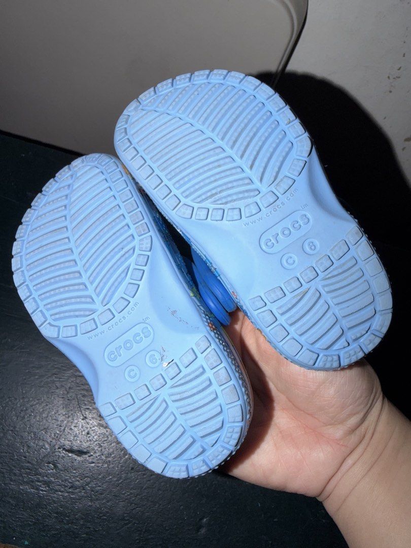 CROCS C6 (Category: Babies & Kids Fashion) located in Caloocan City. Submitted by amethystlove14 (Listing ID 1466384291, Image 3). Description: CROCS C6.