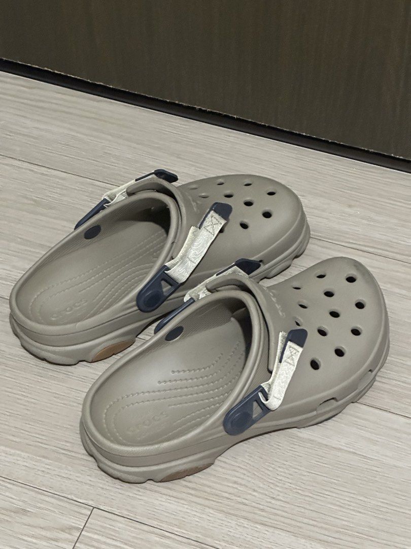 Crocs Classic All Terrain Clog in Khaki (Category: Slippers & Slides) located in Mandaluyong City. Submitted by lexterrr (Listing ID 1466496131, Image 2). Description: Size W7 M5 Woman owned Lightly used, still in perfect condition.