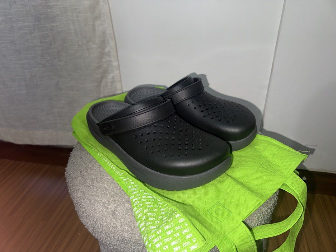 Crocs Literide Inmotion (Category: Dress Shoes) located in Quezon City. Submitted by sueijek (Listing ID 1466435622, Image 2). Description: - Size m8/w10 - Brand new, only fitted - With receipt - Original 4495 SRP RFS: Too big for me delivery via grab can do meet ups sm north/trinoma/glorietta.