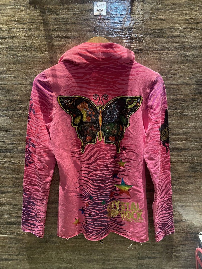 Crystal rock by Crystal Audigier sweater (Category: Coats, Jackets and Outerwear) located in Pagadian. Submitted by xarlesscute (Listing ID 1466516745, Image 2). Description: Size small.