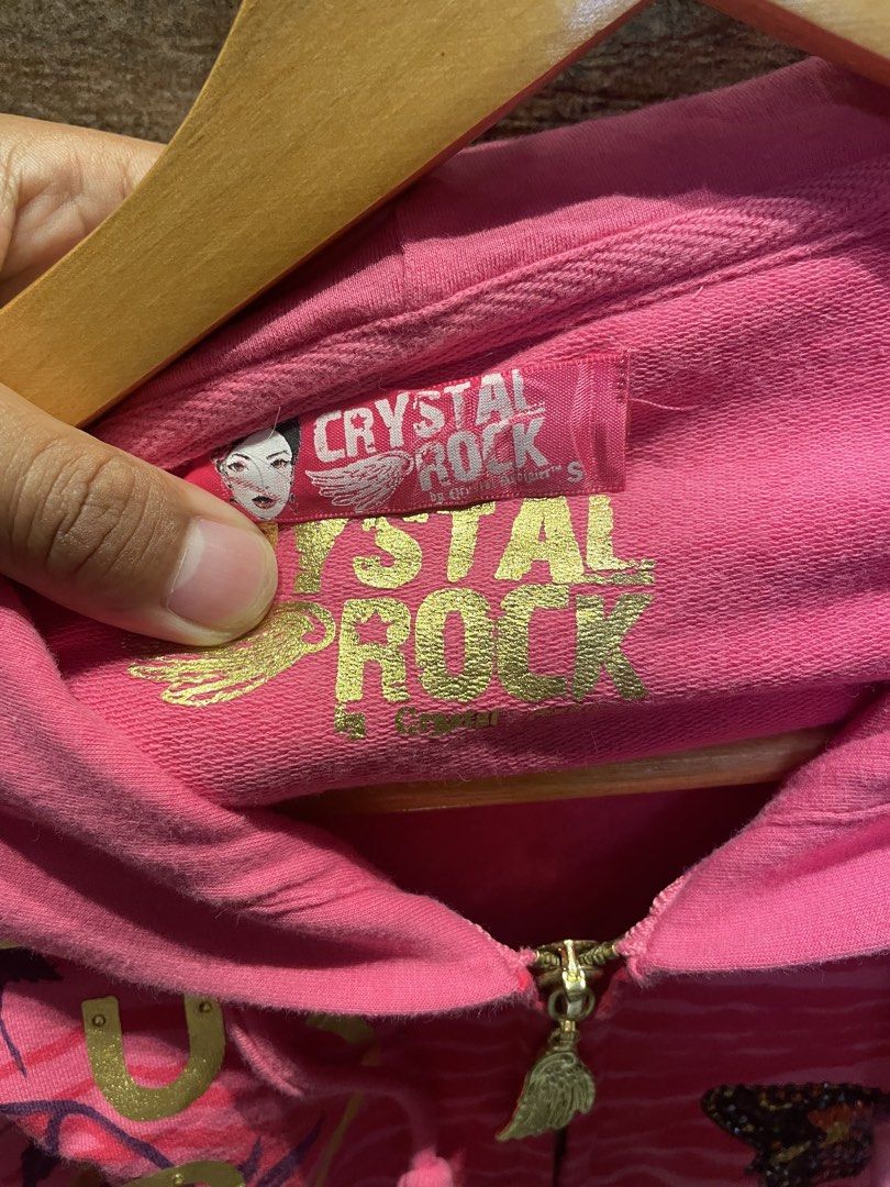 Crystal rock by Crystal Audigier sweater (Category: Coats, Jackets and Outerwear) located in Pagadian. Submitted by xarlesscute (Listing ID 1466516745, Image 3). Description: Size small.
