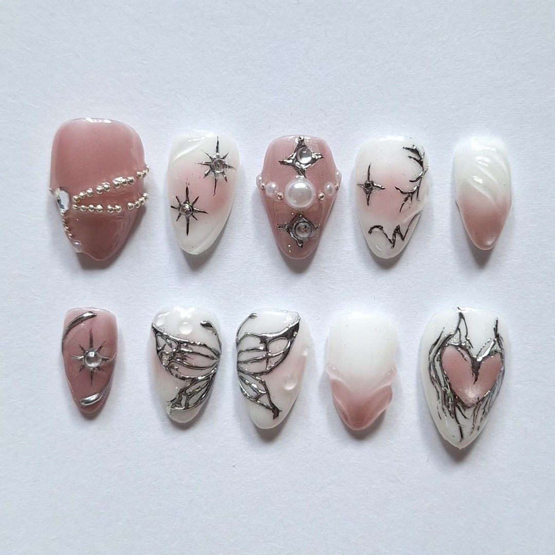 Custom press on nails (Category: Hands & Nails) located in Quezon City. Submitted by luxetips_pressph (Listing ID 1466337275, Image 1). Description: Custom Press On Nails for 250-350php Any shape and length message to order and for inquiries Inclusions: 📌 Nail Prep Kit (Alcohol Pads, Cuticle Pusher, Nail File) 📌 Jelly Glue 📌 Care Card 📌 Press On Nails.