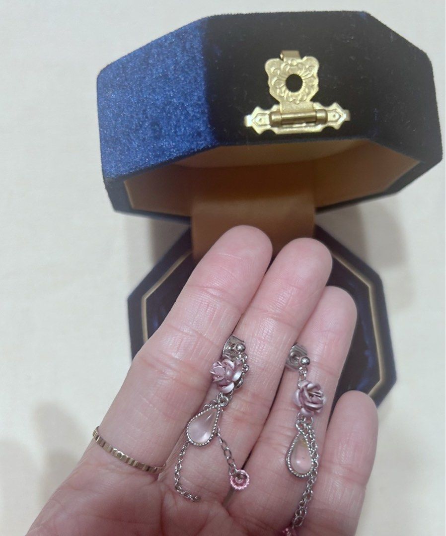 Dainty Rose Earrings (Category: Earrings) located in Makati City. Submitted by cestparfaitvintagejewelries (Listing ID 1466457364, Image 1). Description: .