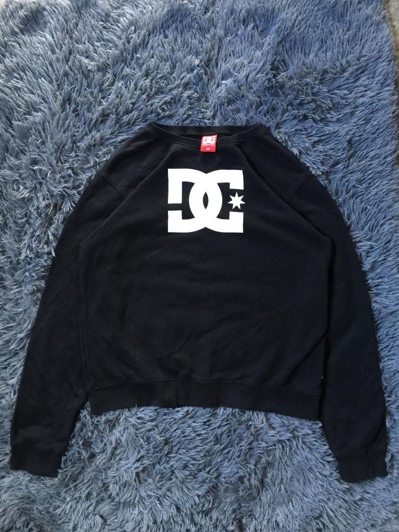 DC Shoes Star Pullover Crewneck Sweatshirt (Category: Hoodies) located in Rizal. Submitted by biano.co (Listing ID 1466483467, Image 1). Description: W almost 21 L 24 Meduim.
