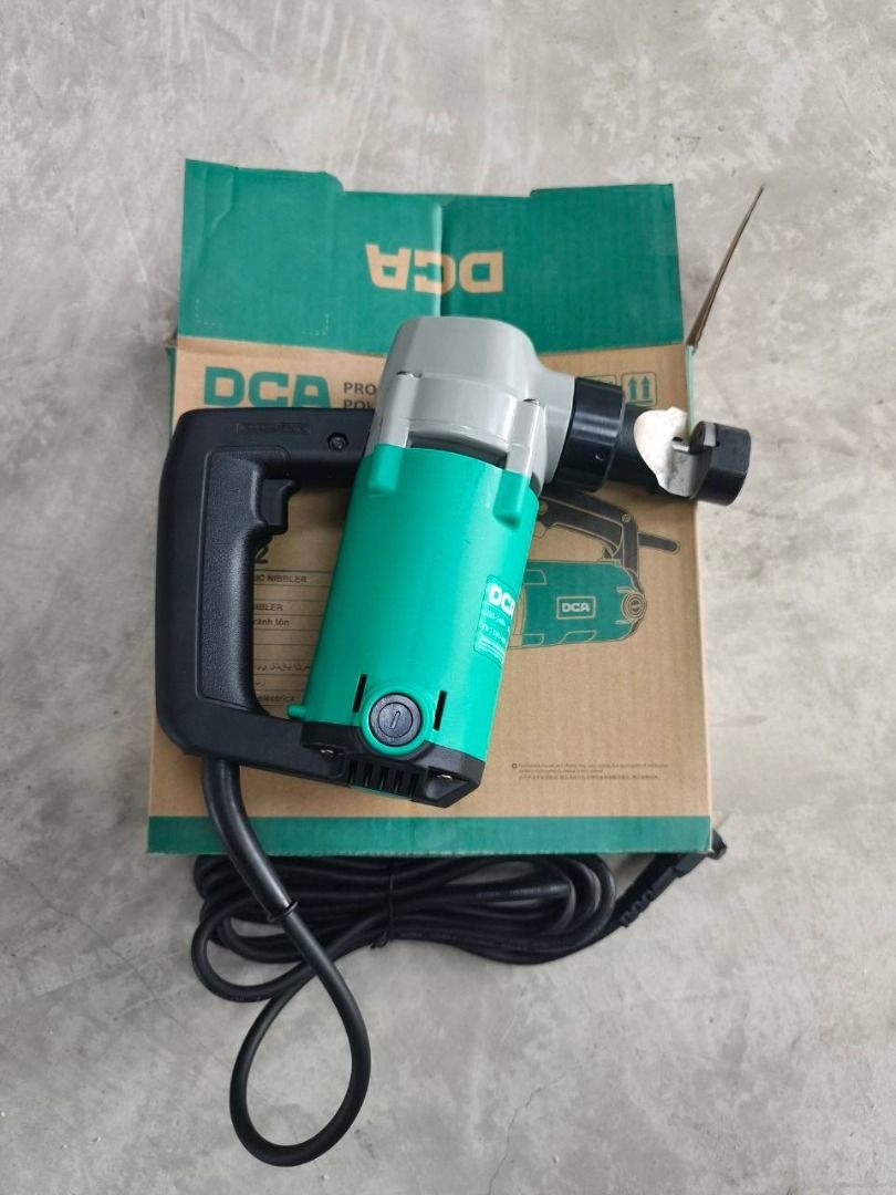 DCA ELECTRIC NIBBLER 620w, AJH32 (Category: Other Home Furniture) located in Manila. Submitted by ramoseliza33488 (Listing ID 1466361161, Image 1). Description: .