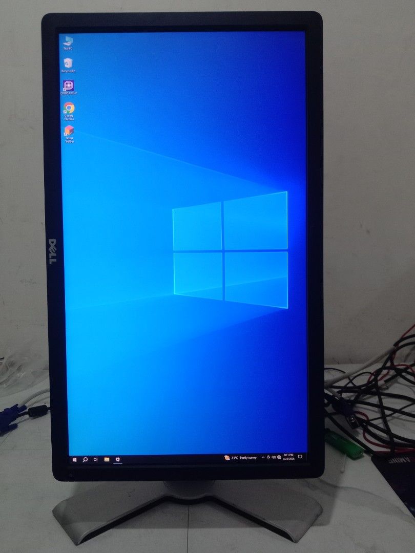Dell and HP Computer Monitors Bulk Lot (Category: Desktops) located in Bulacan. Submitted by romil0704961168 (Listing ID 1466489122, Image 2). Description: - Brand: Dell and HP Compaq computer monitors - Condition: Tested and fully working (compatible with Windows 10) - Stand: Sturdy with full rotation for portrait or landscape setups - Ideal for: Office setups, multi-display workstations, and home offices - Availability: Bulk lot available (buy 