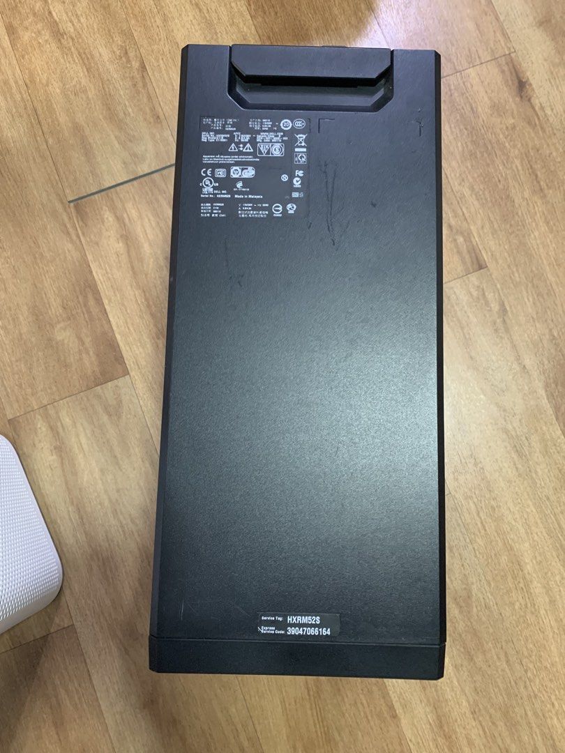 Dell CPU (Category: Desktops) located in Singapore. Submitted by shalltearbloodfall3n (Listing ID 1466354501, Image 2). Description: Selling for parts and what not . NO hdd Please refer to pictures .