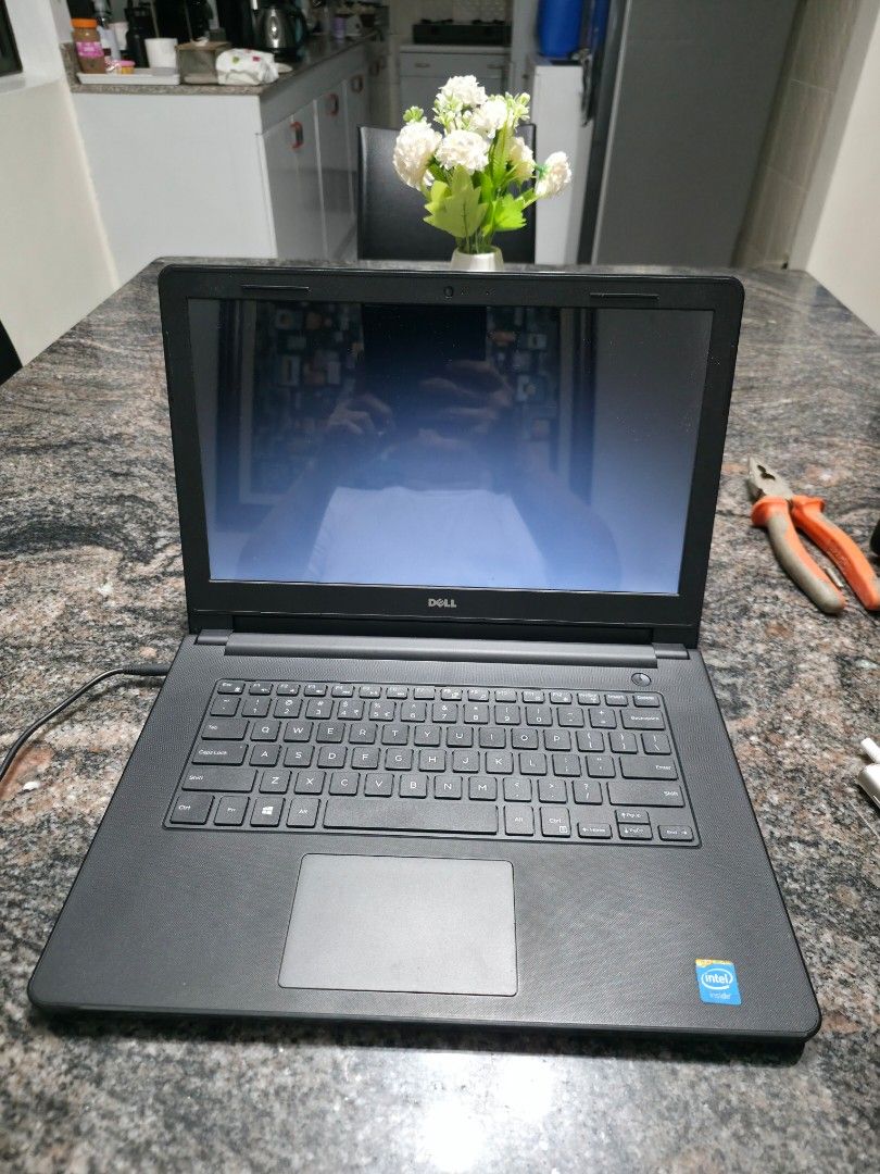 Dell inspiron 14-inch (Category: Laptops & Notebooks) located in Subic. Submitted by drmrb (Listing ID 1466491921, Image 3). Description: Brand & Model:Dell Inspiron 14 (Reg Model P60G) Display Size: 14-inch screen Keyboard: Standard chiclet-style keyboard in black Processoring Era: Typically equipped with Intel Celeron, Pentium, or Core processors (varies by sub-model like the 3452 or 3462) Issues: 1. battery 2. Windows not updated inclusions: 1