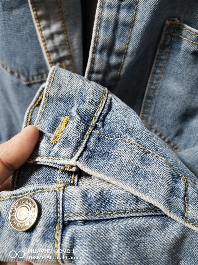 Denim Jacket (Category: Coats, Jackets and Outerwear) located in San Pablo. Submitted by MissAmethyst (Listing ID 1466357174, Image 3). Description: .