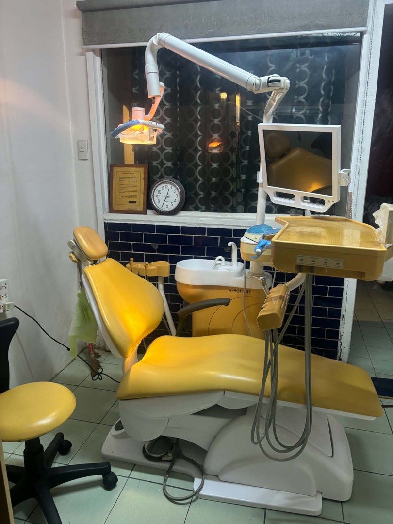 Dental Chair Unit with Stool and LED Light (Category: Medical Supplies & Tools) located in Manila. Submitted by takesandluna (Listing ID 1466506351, Image 3). Description: For sale may bago na :) Good condition Just let me know lang po if may question. .
