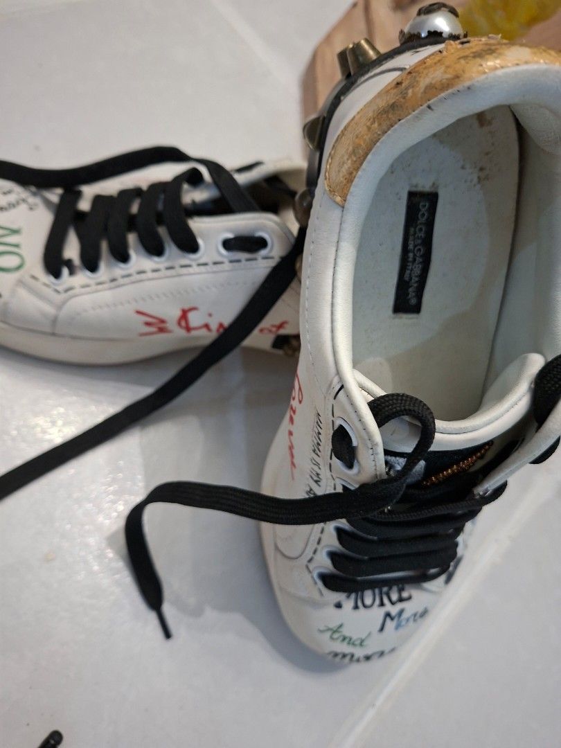 D&G (Category: Sneakers) located in Manila. Submitted by givesudlyt08 (Listing ID 1466540272, Image 3). Description: authentic , no issue ,good condition..