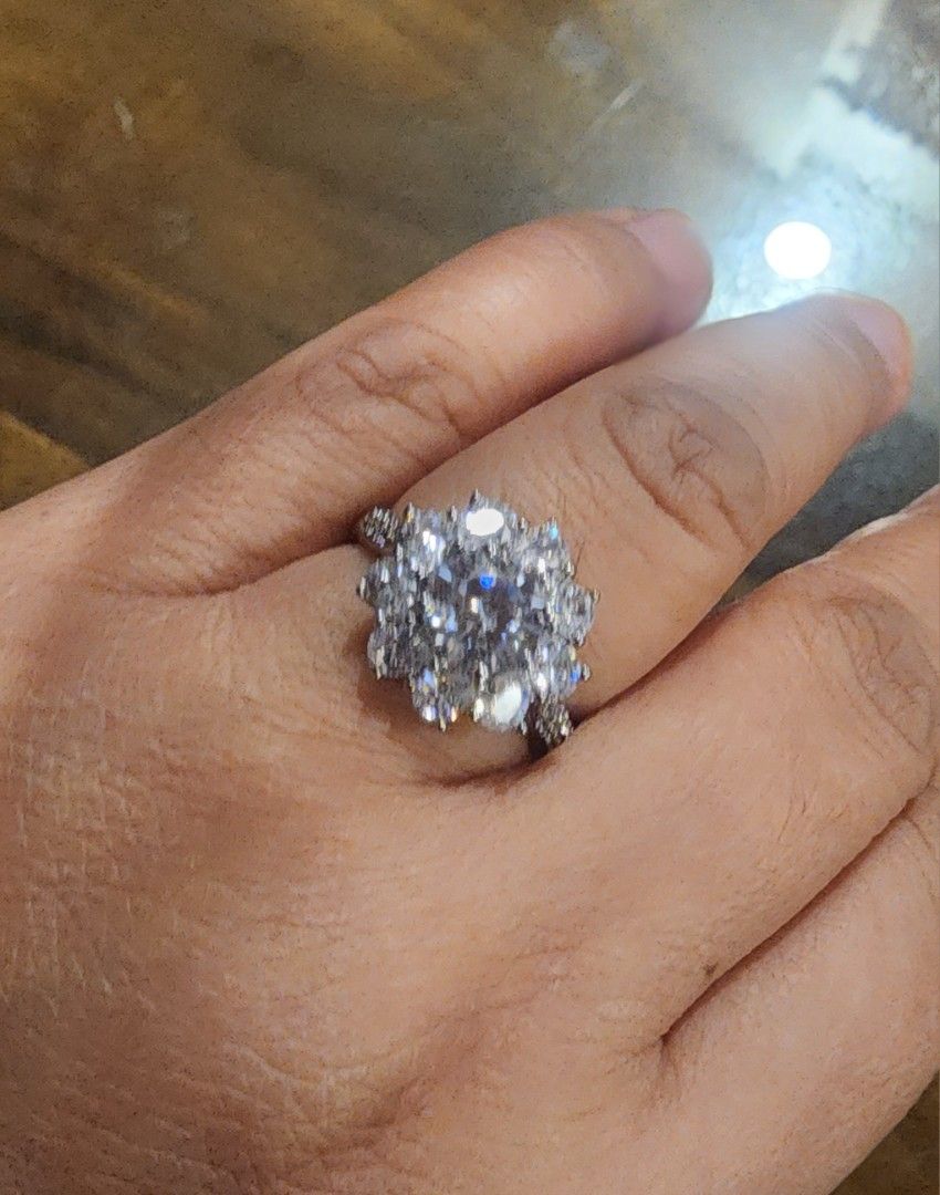 dia rositas ring size 7 (Category: Rings) located in Manila. Submitted by chrinathalie (Listing ID 1466372158, Image 1). Description: guaranteed high quality diamond feel.at a low price stone: high grade zircon in rhodium- whitegold setting.