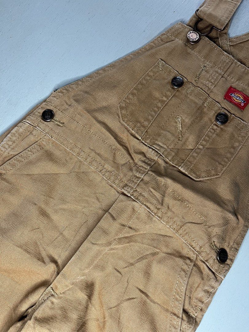 DICKIES (Category: Joggers) located in Catbalogan. Submitted by wayndsyclee. (Listing ID 1466418262, Image 3). Description: DICKIES YOUTH SIZE EXCELLENT CONDITION NO ISSUE COLOR RATE 9.5/10 All over size hanggang top and down 37 Dimes:w12’13/L24.
