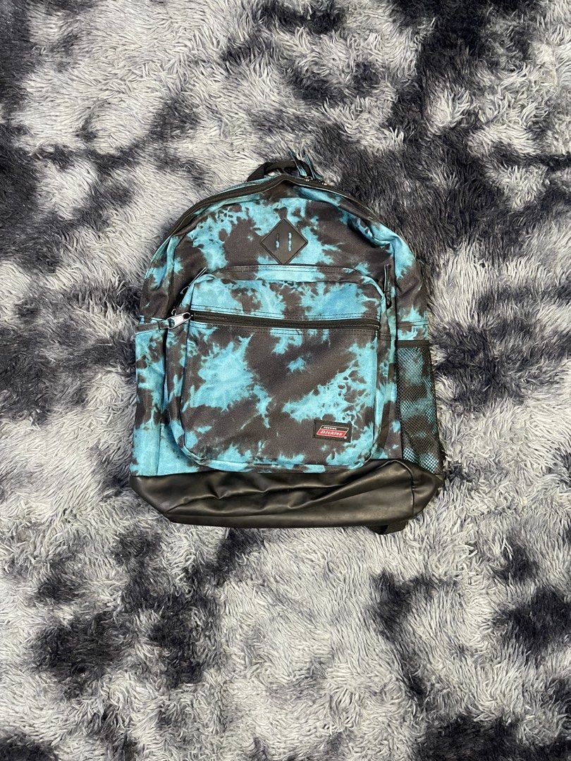 dickies back pack (Category: Backpacks) located in Caba. Submitted by thriftedpopcorn (Listing ID 1466436743, Image 1). Description: dickies back pack size large to xl dimentions: length: 19 inches width:16 inches color rate: 10/10 over all condi: good as new 900 plus sf 💰mop:gcash/maribank 📦mod:jnt 📍location: san fernando la union.