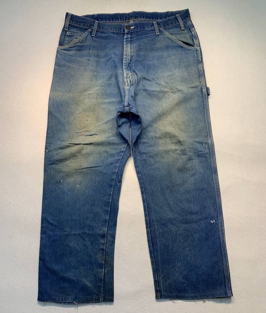 Dickies Carpenter Pants (Category: Jeans) located in Mandaluyong City. Submitted by theroom501 (Listing ID 1466460971, Image 2). Description: Dickies Carpenter Pants Style Code: Carps Size on Tag: 36 Color: Blue Condition: Good pre-owned condition with a heavily distressed vintage look. Flaws/Issues: Altered and paint stain and distressed Flat Lay Measurements: Pit to Pit: 36 inches Length: 39 inches Leegopening Length: 9 inches Price:1,000.