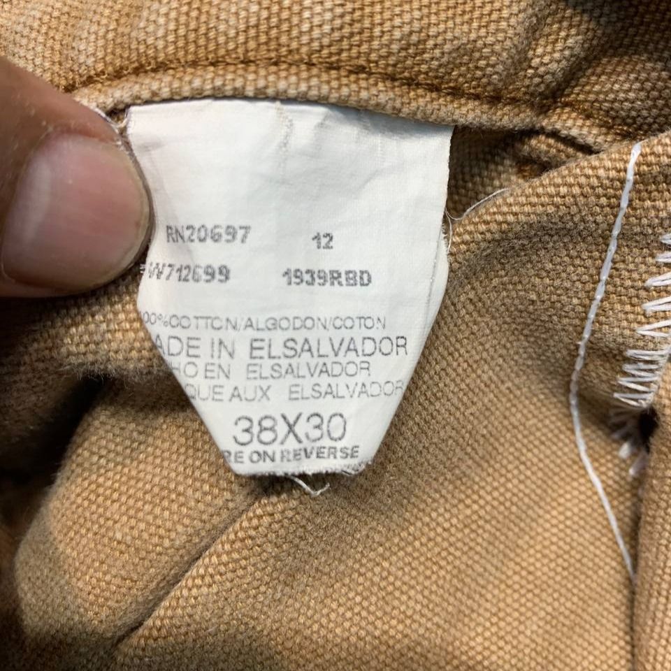 Dickies Carpenter worker pants (Category: Jeans) located in Mandaluyong City. Submitted by theroom501 (Listing ID 1466464733, Image 3). Description: Dickies Carpenter worker pants Style Code: 1939RBD Size on Tag: 38 Color: Brown Condition: Good pre-owned condition with a heavily distressed vintage look. Flaws/Issues: Scratches paint stain and distressed Flat Lay Measurements: Pit to Pit: 38 inches Length: 40 inches Leegopening Length: 9 inches Pr