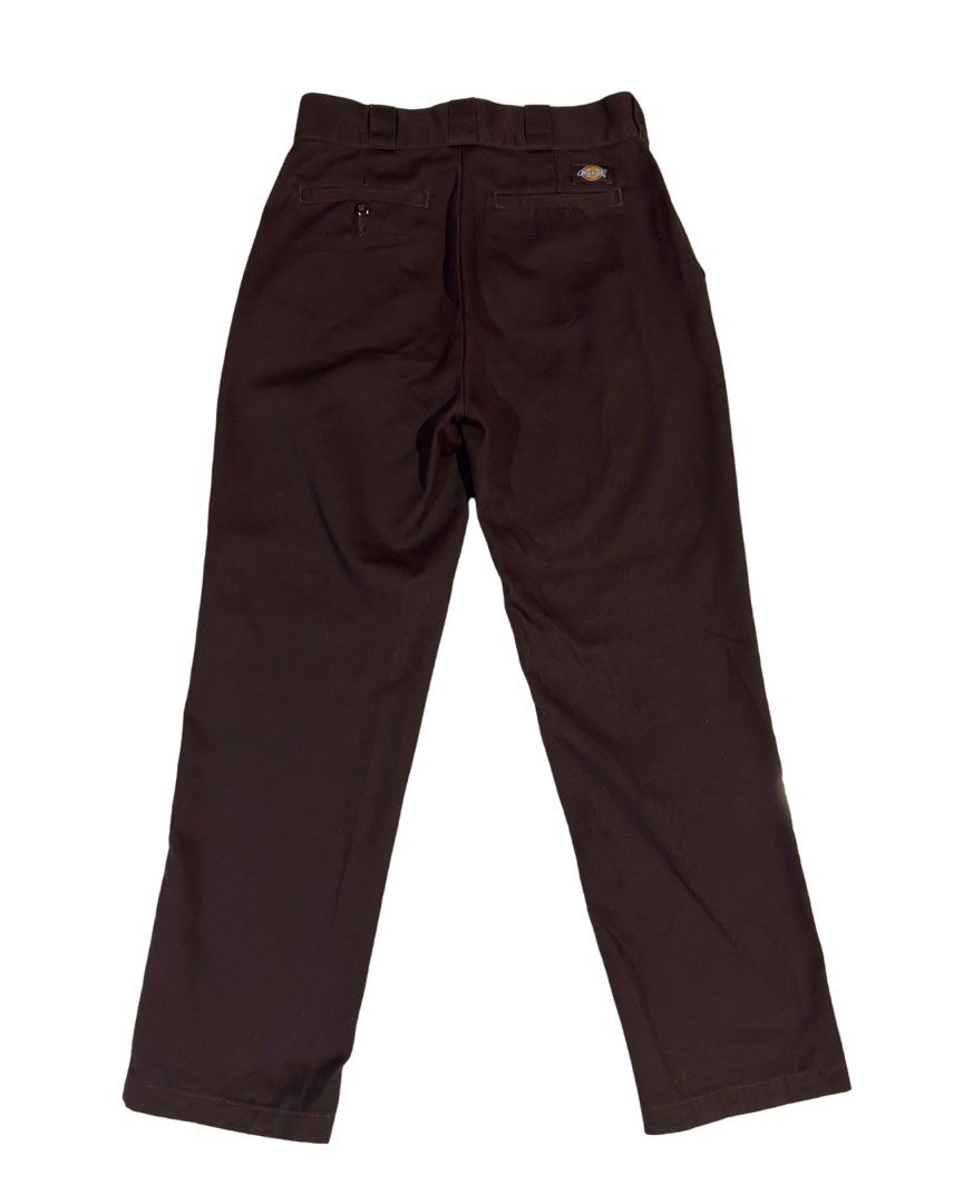 Dickies Dark Brown Work Pants (Category: Jeans) located in Mandaluyong City. Submitted by jiadeclutters (Listing ID 1466483958, Image 3). Description: Dickies Dark Brown Work Pants Dimensions Waist: 28-30 Length: 36.