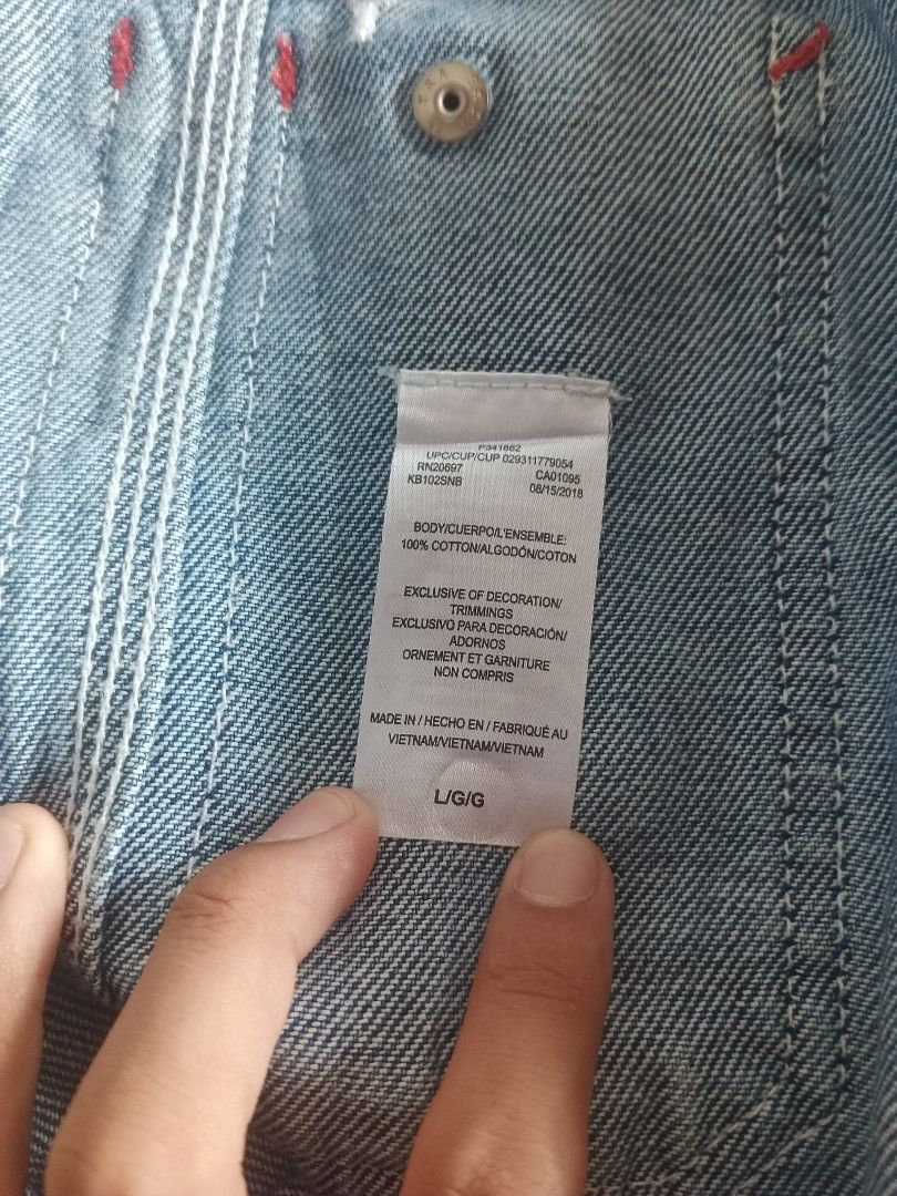 Dickies Denim Overall (FREE SHIPPING) (Category: Jumpsuits) located in Bantayan. Submitted by betsoj (Listing ID 1466346366, Image 3). Description: 30 x 40 (waist to hem) 12 thigh, 8.5 hem 56 from upper to hem can send vid (dm) Excellent - Crispy No Flaws.