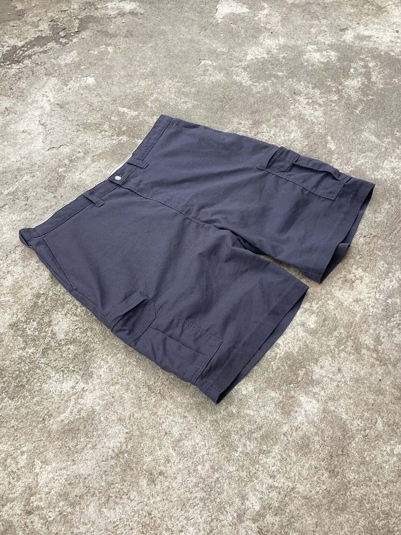 Dickies Flex Jorts (Category: Shorts) located in Balanga. Submitted by archivefine_ds (Listing ID 1466460182, Image 2). Description: Dickies Flex 6 pockets Jorts 10/10 good condi, need wash w 42 L 24 500+sf.