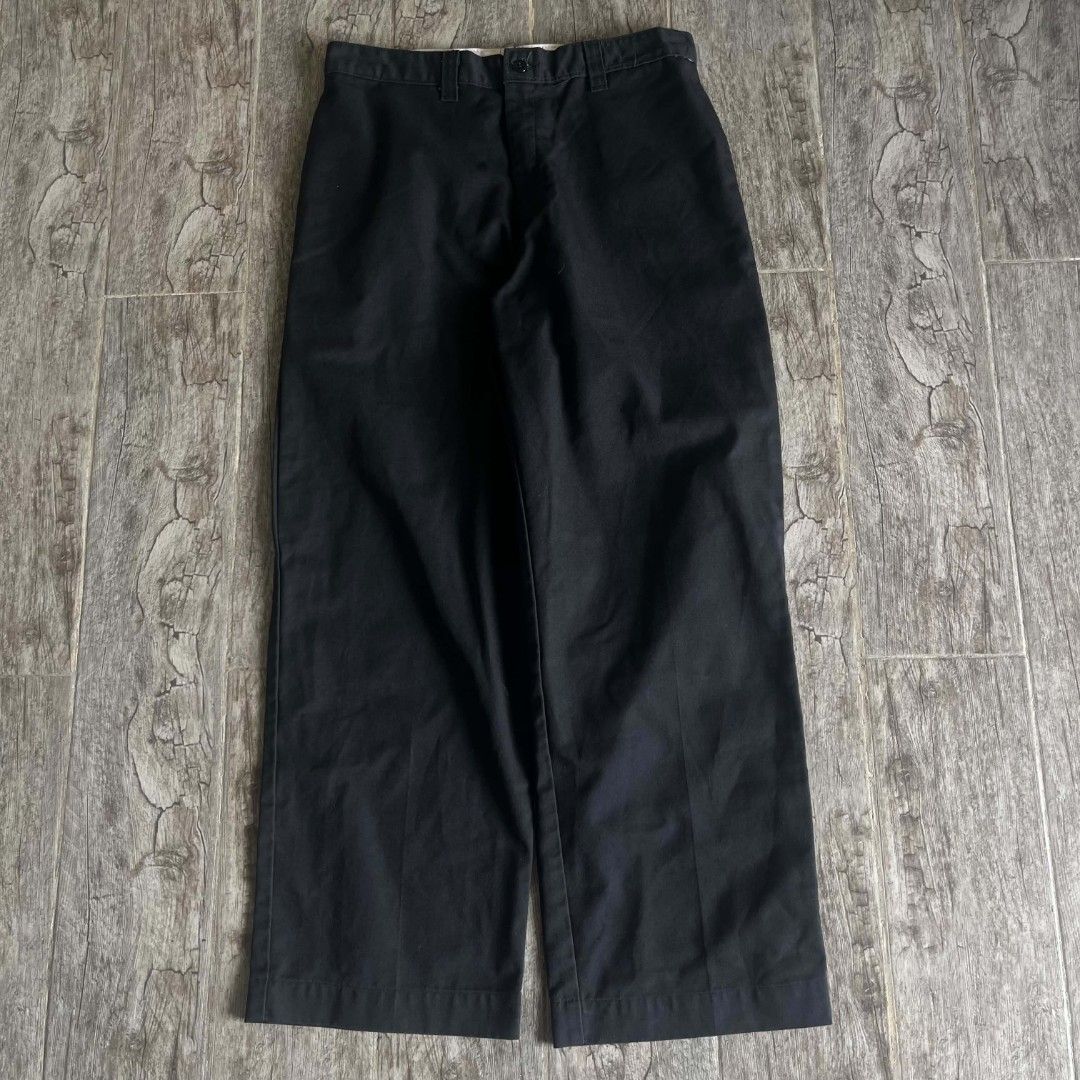 Dickies Straight Pants (874) (Category: Trousers) located in Manila. Submitted by spo0ky.archives (Listing ID 1466492700, Image 1). Description: waist: 32-34 tigh: 12 inseam: 28 length: 39 hem: 9.5.