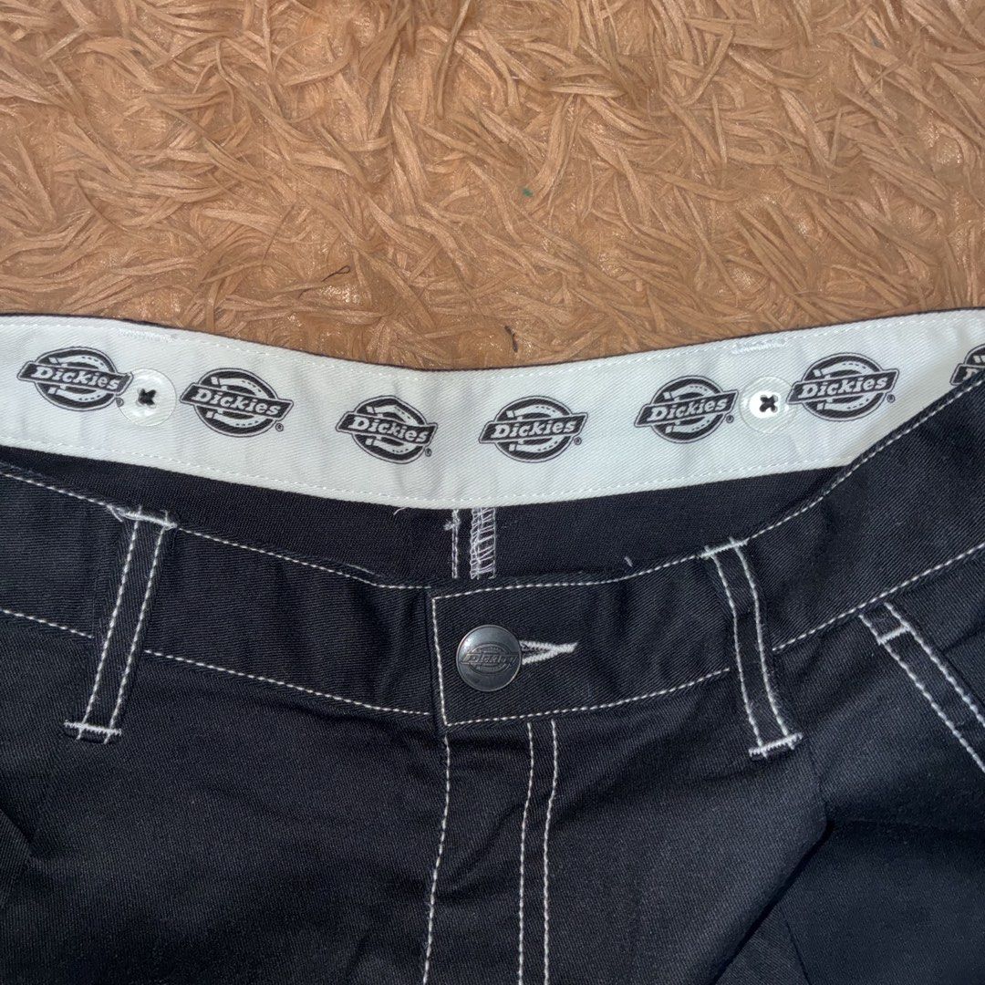 Dickies Workwear Skirt (Category: Skirts) located in Nabua. Submitted by elevadoray (Listing ID 1466454641, Image 3). Description: Dickies Workwear Skirt Size 27 (35 Inches Length) Excellent Condition (10/10) P750.