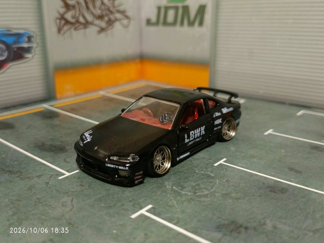 Diecast Silvia hotwheels (Category: Action & Battle Toys) located in Batangas. Submitted by ranran4812 (Listing ID 1466342349, Image 2). Description: .