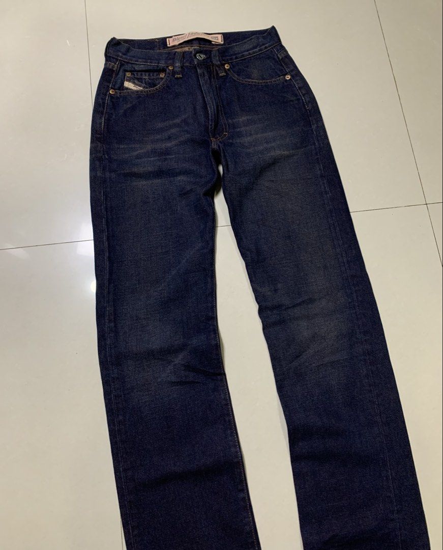 DIESEL INDUSTRY denim pants (Category: Jeans) located in Molave. Submitted by mysticbird_38213e (Listing ID 1466503025, Image 2). Description: Made in Italy size 27 As new condition No issue Unisex po.
