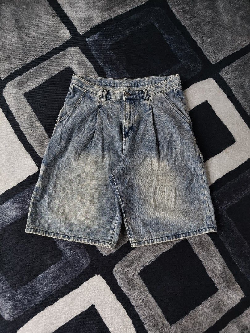 Dimitri Black Carpenter Jorts (Category: Shorts) located in Andop. Submitted by kyutoryuu (Listing ID 1466337022, Image 1). Description: Dimitri Black Carpenter Jorts •Waist: 34-36 •Length: 25 •Thigh: 15.5 •Hem: 13.5 •Condition: Excellent •Issue: none.