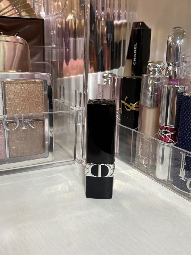 Dior Rouge Lipstick Lippie (Category: Makeup) located in Pasay City. Submitted by keynbloom (Listing ID 1466415334, Image 1). Description: fixed price full size swatched only.