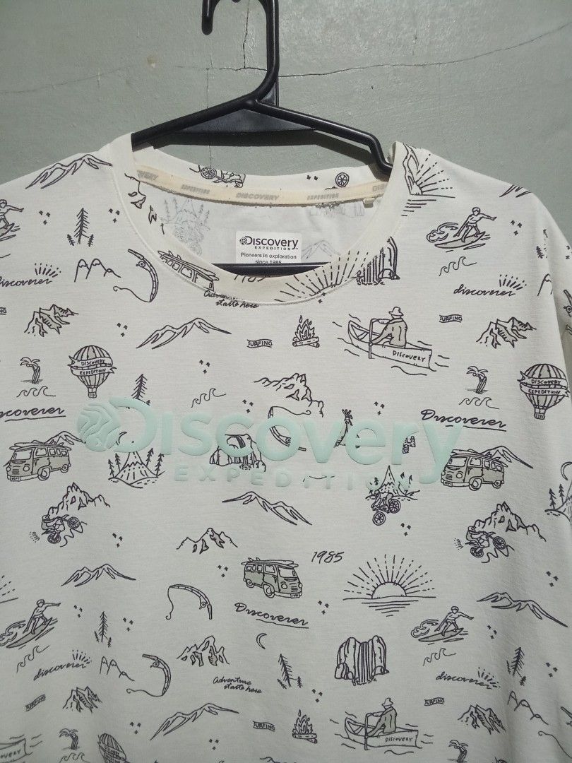 Discovery Expedition AOP shirt (Category: Tshirts & Polo Shirts ) located in Baybay. Submitted by daleemanyuwel (Listing ID 1466501613, Image 2). Description: glow in the dark yung print sa front no issues puting puti pa 28x20 can ship nationwide via j and t.
