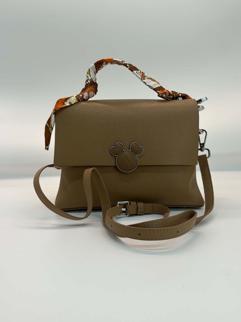 Disney Bag Authentic (Category: Luxury Bags & Wallets) located in Bulacan. Submitted by karisma_noverra (Listing ID 1466365703, Image 3). Description: Super ganda in person.