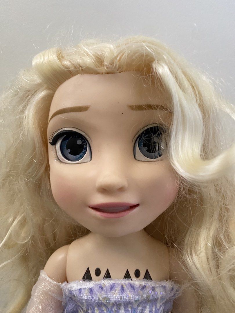 Disney Elsa Singing and Moving Lips (Category: Kids Toys) located in Las Pinas. Submitted by sherylandmargaux (Listing ID 1466363664, Image 2). Description: .