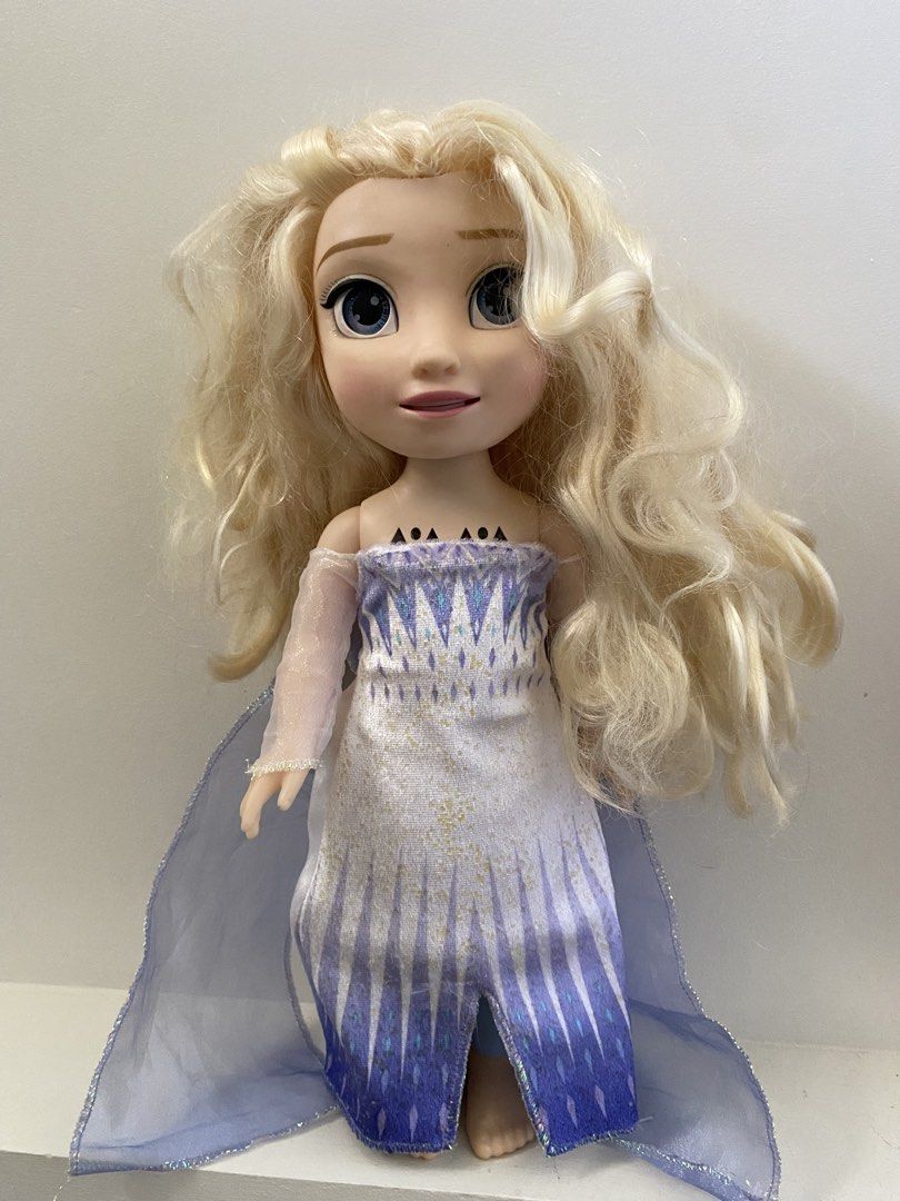Disney Elsa Singing and Moving Lips (Category: Kids Toys) located in Las Pinas. Submitted by sherylandmargaux (Listing ID 1466363664, Image 1). Description: .