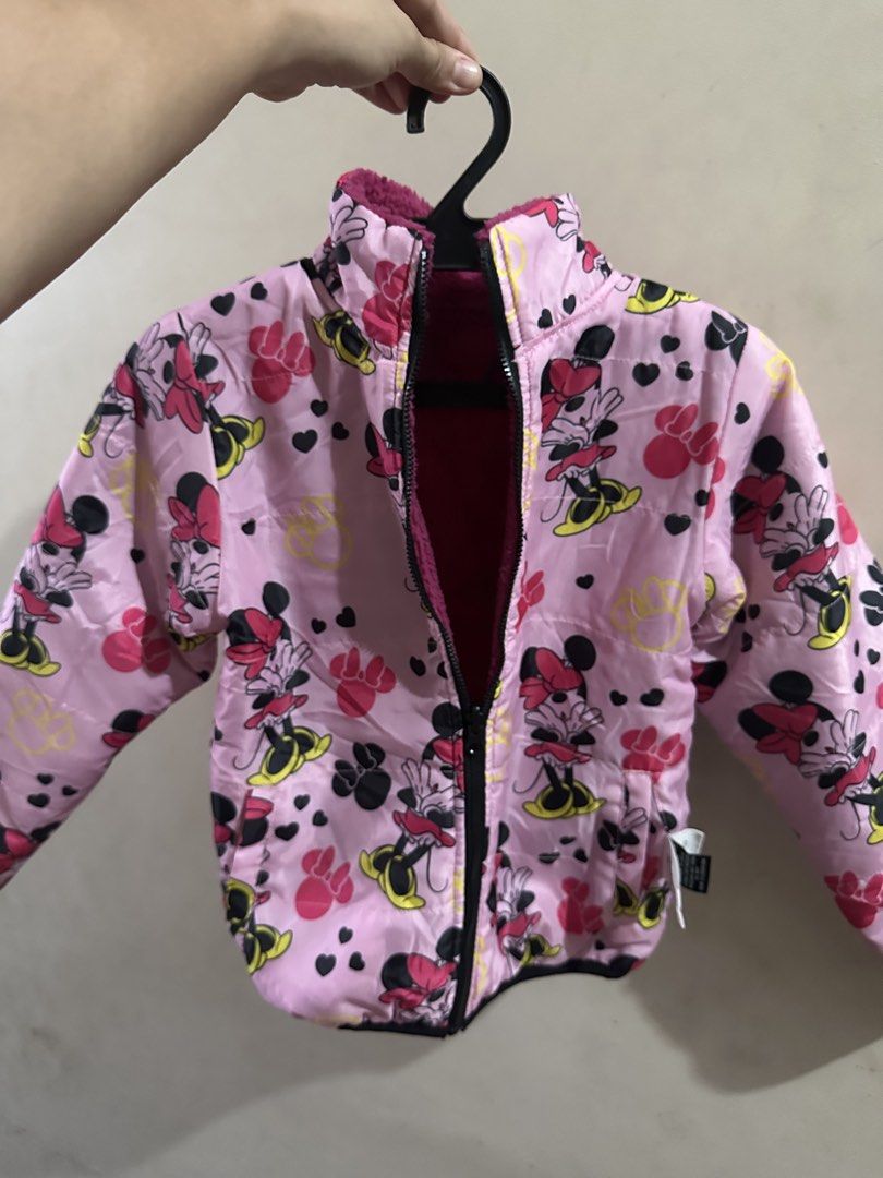 Disney x Minnie Mouse Reversible Jacket (Category: Coats, Jackets and Outerwear) located in Quezon City. Submitted by cecillebuendia (Listing ID 1466440848, Image 1). Description: - High quality and original jacket from Disney for toddlers/kids. Reversible, Ganda ng two way design :) - Size 120 (perfect for kids up to 7 years old, fits my huge 3 y/o toddler lol) - Perfect for traveling!!!! Super steal ❤️.