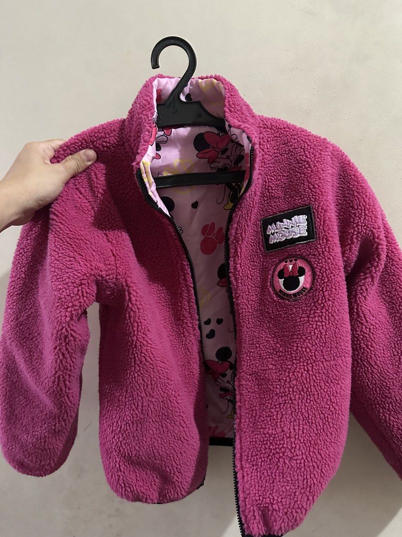 Disney x Minnie Mouse Reversible Jacket (Category: Coats, Jackets and Outerwear) located in Quezon City. Submitted by cecillebuendia (Listing ID 1466440848, Image 2). Description: - High quality and original jacket from Disney for toddlers/kids. Reversible, Ganda ng two way design :) - Size 120 (perfect for kids up to 7 years old, fits my huge 3 y/o toddler lol) - Perfect for traveling!!!! Super steal ❤️.