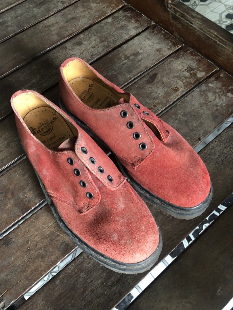 DR MARTENS 1561 RED SUEDE (Category: Casual Shoes) located in Manila. Submitted by haul0fhauls (Listing ID 1466440011, Image 1). Description: size 6 Us mens 40 39 EU nakatambak lang kayo na po mag pa linis or repaint lang kailangan 1500 free shipping nalang po authentic .