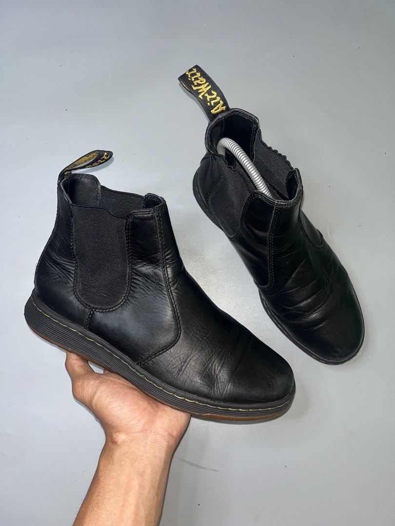 Dr. Martens Grayson Chelsea Boot. (Category: Boots) located in Lala. Submitted by adrian.885 (Listing ID 1466524592, Image 1). Description: Dr. Martens Grayson Chelsea Boot. This specific variant is an ultra-lightweight, streamlined reimagining of the iconic Dr. Martens 2976 Chelsea Boot..