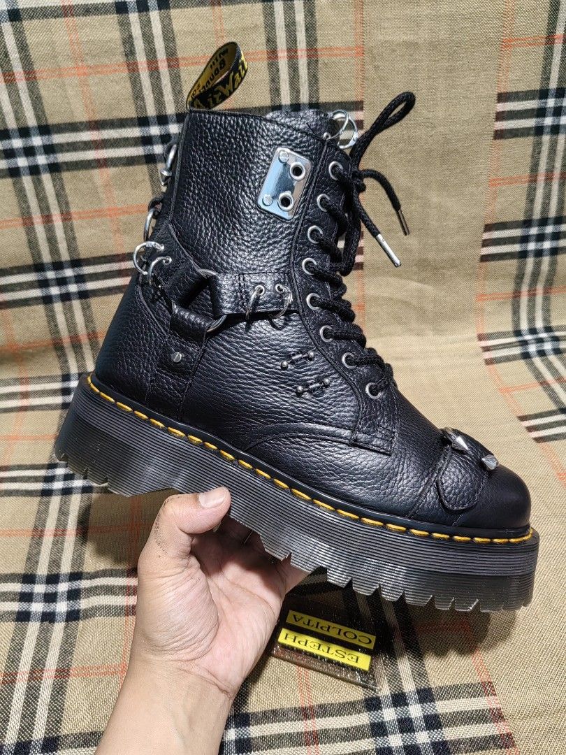 DR MARTENS JADON PIERCING (Category: Boots) located in Baguio. Submitted by curated_luxe_brandeds (Listing ID 1466409665, Image 2). Description: DR. MARTENS JADON PIERCING MILLED NAPPA LEATHER AUTHENTIC PAIR UK 8 US 9 MENS US 10 WOMENS EUR 42 PHP 6880+SF SEE PICS FOR DETAILS BRAND NEW CONDITION COLOR MAY VARY DUE TO LIGHTING MOP BDO /GCASH NO COD /COP PHYSICAL STORE :STALL 324A THIRD FLOOR SKYWORLD SESSION ROAD BAGUIO CITY FB PAGE /CAROUSELL : cu