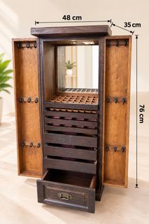 (Category: ) located in . Submitted by furniture.singapore (Listing ID 1466386359, Image 1). Description: .