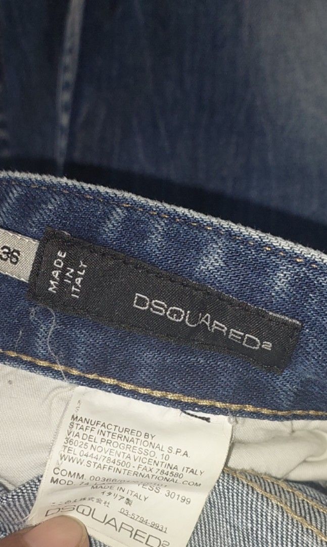🔥Dsquared2 blue denim jeans🔥 (Category: Activewear) located in Pozorrubio. Submitted by infinite_grind_0.1 (Listing ID 1466422435, Image 2). Description: Dsquared2 blue denim jeans Leather Logo Patch On tape W36 L 44 Hem 7 Inseam 32.